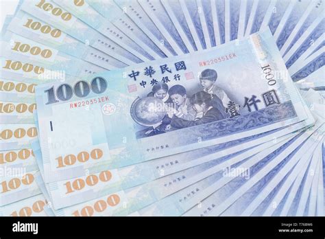 1000 taiwan dollar to usd